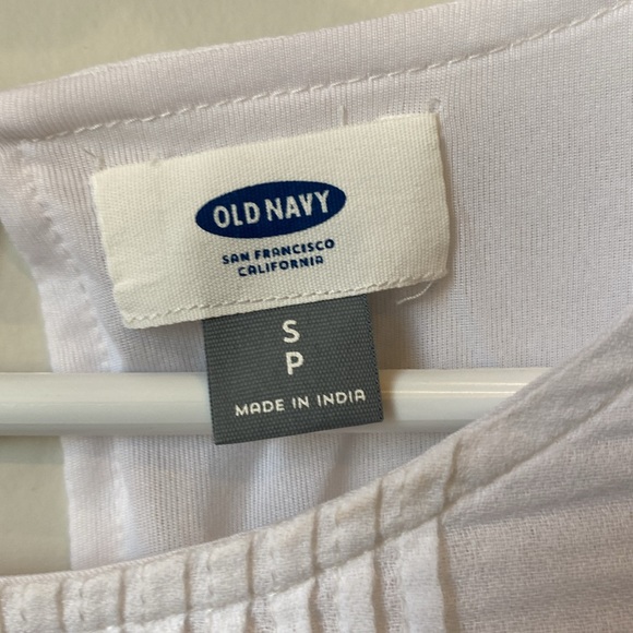 Old Navy Summer Dress - Picture 4 of 7